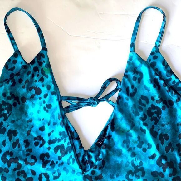 BooHoo, Teal Leopard Print, Deep V-Neck, One Piece Swimsuit, US Size 12, NEW - Picture 7 of 16